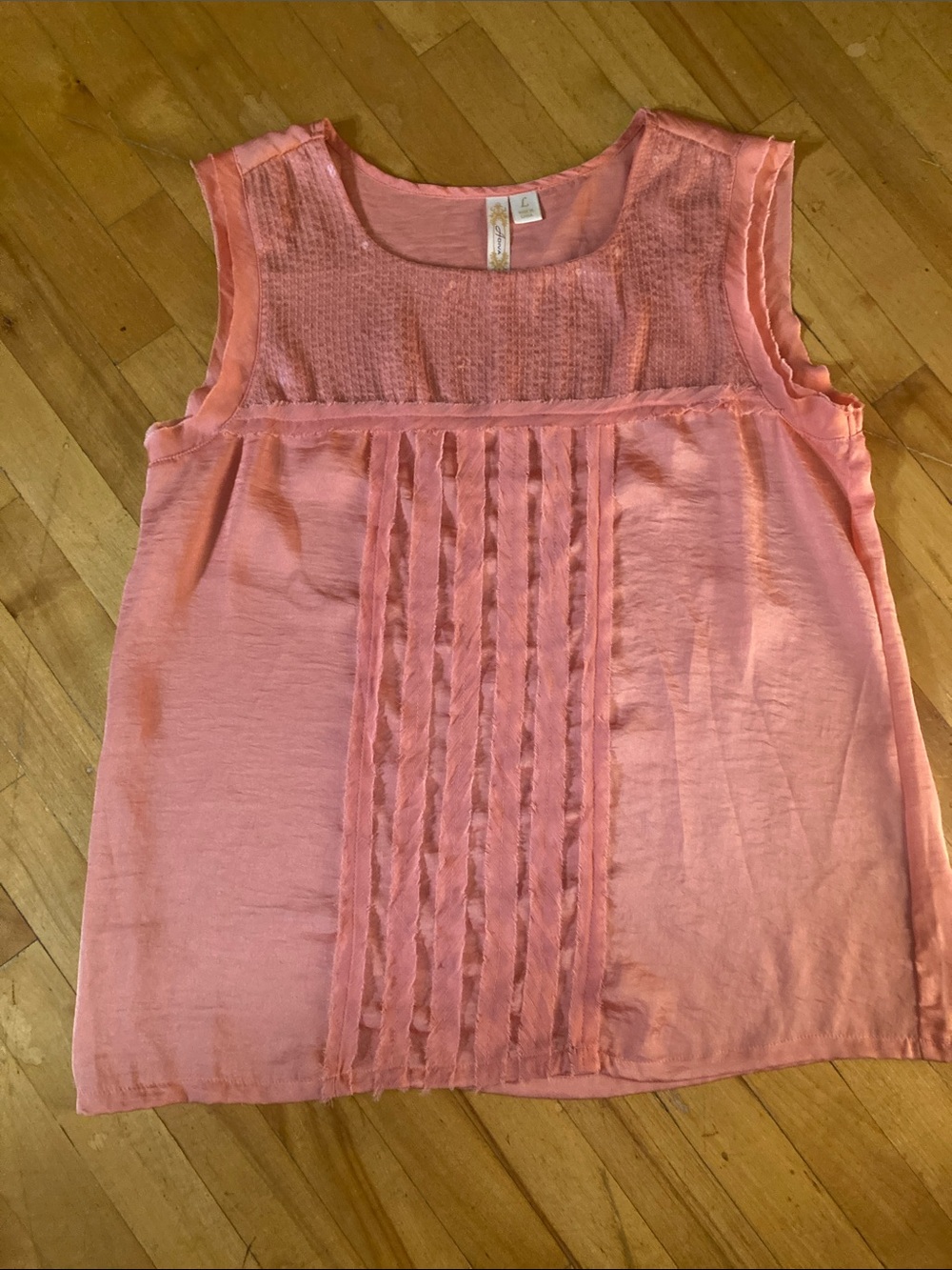 Sleeveless Pintuck Sequinned Tank